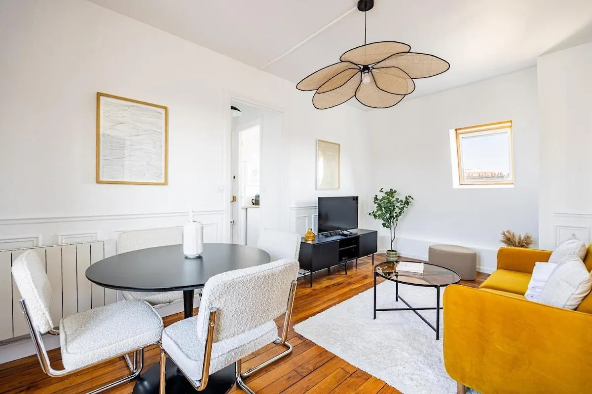 Apartment 1 Bedroom # Paris 14 # Alesia
