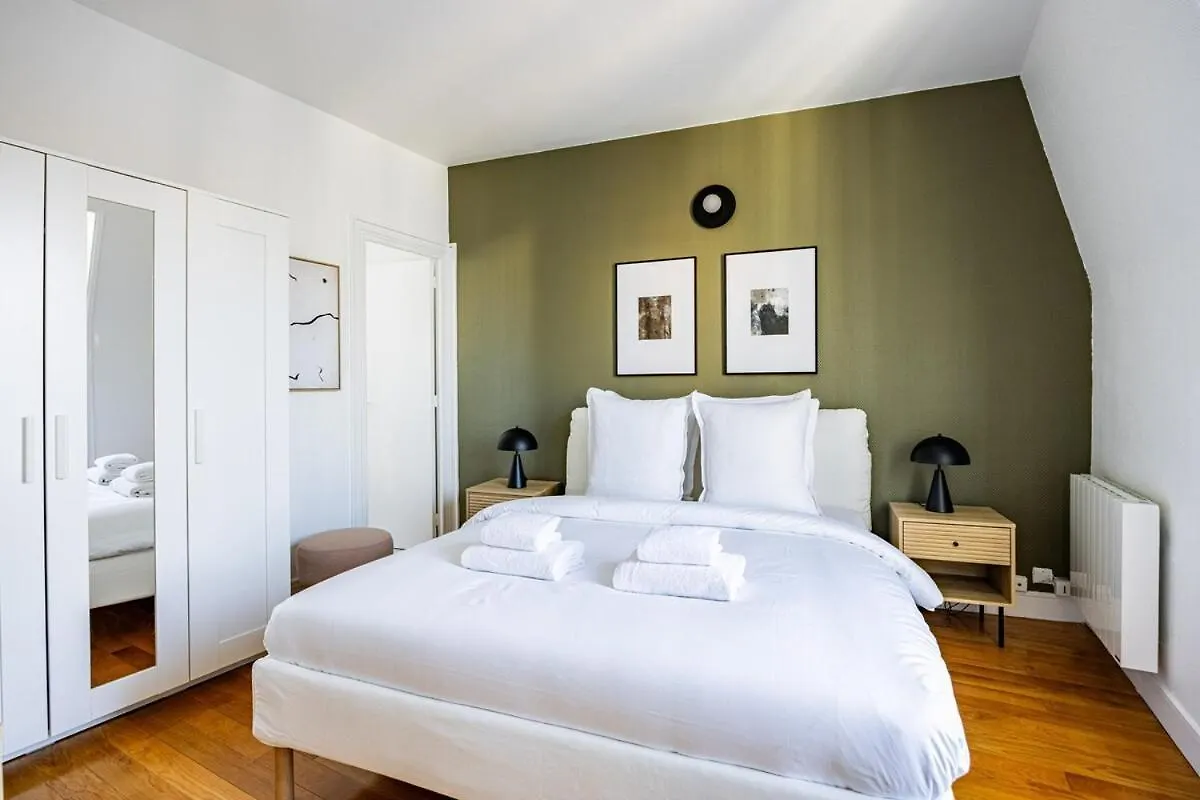 Apartment 1 Bedroom # Paris 14 # Alesia France